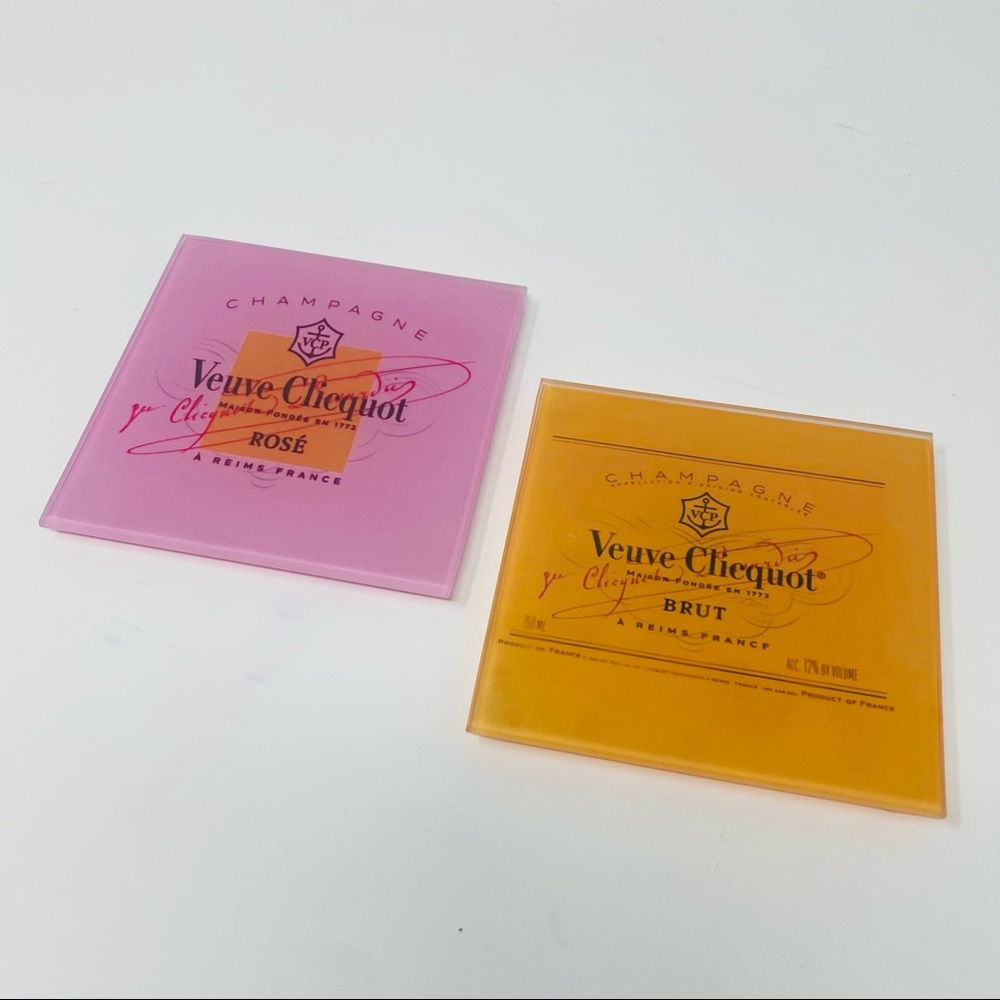 ::::::::VUEVE set of 2coasters :::::